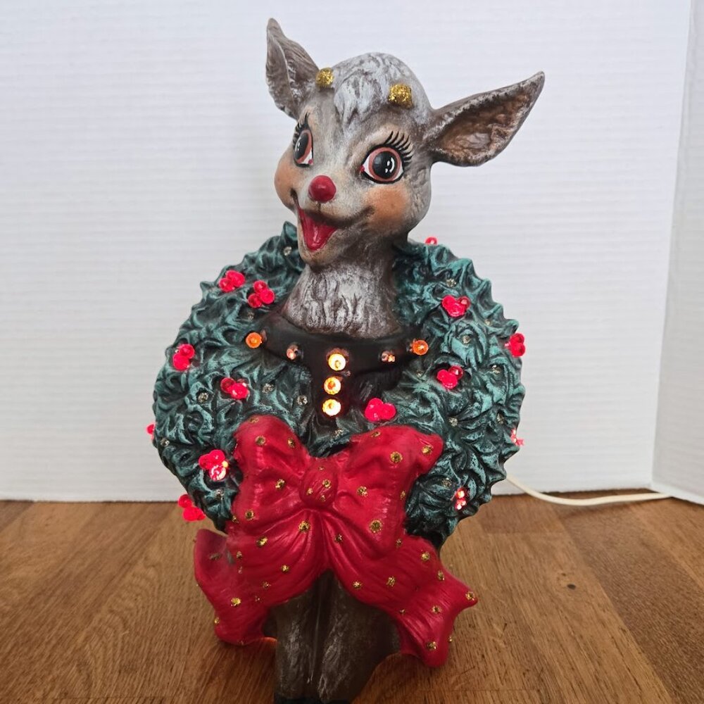 Rare Vintage Ceramic Light-Up Reindeer Figure w Wreath Christmas Decor 12” Works